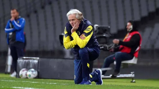 Spor Toto Süper Lig: İstanbulspor: 0 - Fenerbahçe: 2 (İlk yarı)