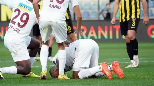 Spor Toto Süper Lig: İstanbulspor: 0 - Hatayspor: 1 (İlk yarı)