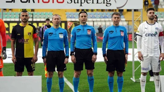 Spor Toto Süper Lig: İstanbulspor: 1 - Kasımpaşa: 1 (İlk yarı)