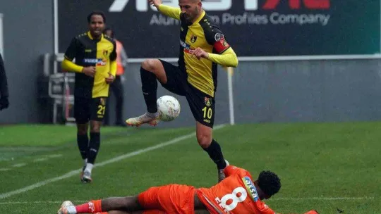 Spor Toto Süper Lig: İstanbulspor: 0 - Alanyaspor: 0 (İlk yarı)