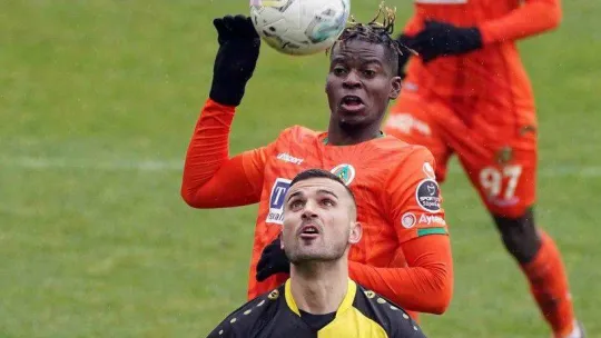 Spor Toto Süper Lig: İstanbulspor: 2 - Alanyaspor: 1 (Maç sonucu)