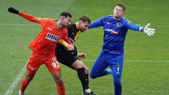 Spor Toto Süper Lig: İstanbulspor: 2 - Alanyaspor: 1 (Maç sonucu)