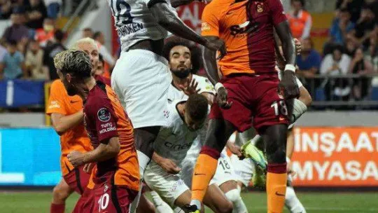 Spor Toto Süper Lig: Kasımpaşa: 2 - Galatasaray: 3 (Maç sonucu)