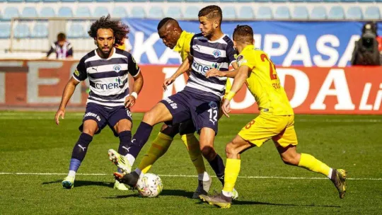 Spor Toto Süper Lig: Kasımpaşa: 0 - Kayserispor: 1 (İlk yarı)