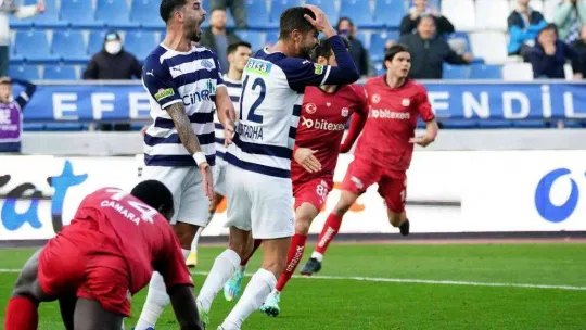 Spor Toto Süper Lig: Kasımpaşa: 1 - Sivasspor: 1 (İlk yarı)