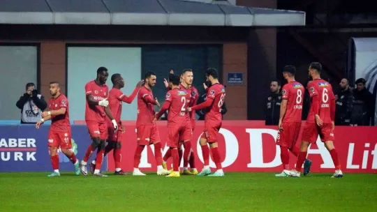 Spor Toto Süper Lig: Kasımpaşa: 1 - Sivasspor: 2 (Maç sonucu)