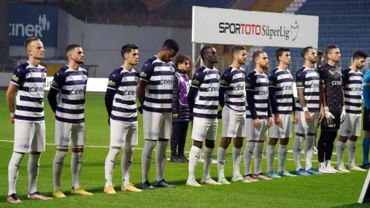 Spor Toto Süper Lig: Kasımpaşa: 2 - Alanyaspor: 0 (İlk yarı)