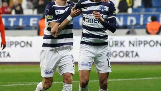 Spor Toto Süper Lig: Kasımpaşa: 2 - Alanyaspor: 0 (İlk yarı)