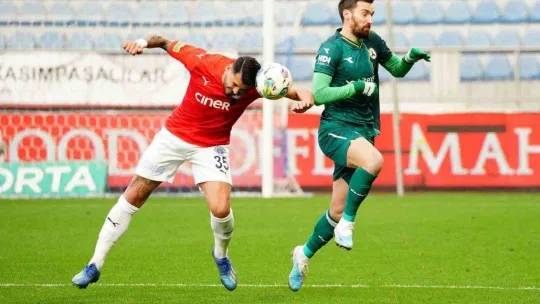 Spor Toto Süper Lig: Kasımpaşa: 3 - Giresunspor: 1 (İlk yarı)