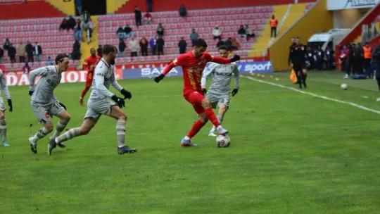 Spor Toto Süper Lig: Kayserispor: 0 - Medipol Başakşehir: 0 (Maç devam ediyor)
