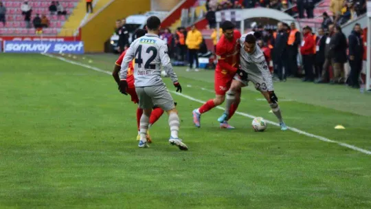 Spor Toto Süper Lig: Kayserispor: 0 - Medipol Başakşehir: 0 (Maç devam ediyor)
