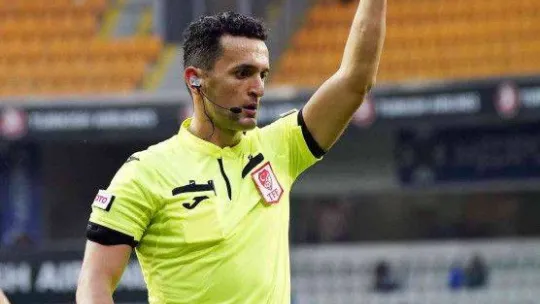 Spor Toto Süper Lig: Medipol Başakşehir: 1 - İstanbulspor: 0 (İlk yarı)