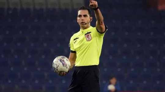 Spor Toto Süper Lig: Medipol Başakşehir: 1 - Giresunspor: 0 (İlk yarı)