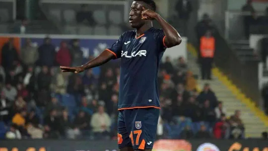 Spor Toto Süper Lig: Medipol Başakşehir: 3 - Giresunspor: 1 (Maç sonucu)