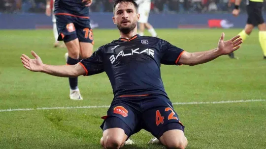 Spor Toto Süper Lig: Medipol Başakşehir: 3 - Giresunspor: 1 (Maç sonucu)