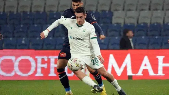 Spor Toto Süper Lig: Medipol Başakşehir: 3 - Giresunspor: 1 (Maç sonucu)