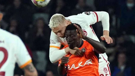 Spor Toto Süper Lig: Medipol Başakşehir: 0 - Galatasaray: 1 (Maç devam ediyor)