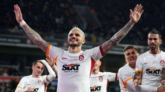 Spor Toto Süper Lig: Medipol Başakşehir: 0 - Galatasaray: 3 (İlk yarı)