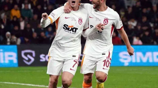 Spor Toto Süper Lig: Medipol Başakşehir: 0 - Galatasaray: 3 (İlk yarı)