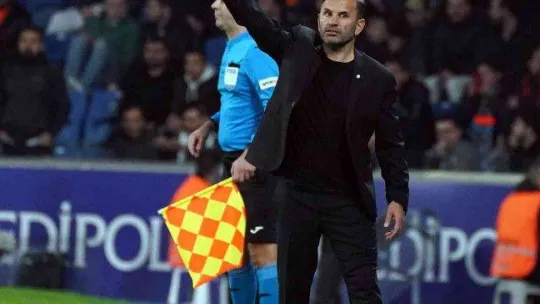 Spor Toto Süper Lig: Medipol Başakşehir: 0 - Galatasaray: 3 (İlk yarı)