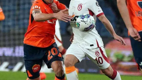 Spor Toto Süper Lig: Medipol Başakşehir: 0 - Galatasaray: 3 (İlk yarı)