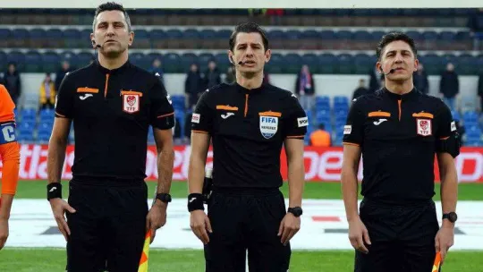 Spor Toto Süper Lig: Medipol Başakşehir: 0 -Antalyaspor: 0 (İlk yarı)