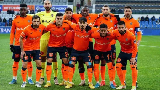 Spor Toto Süper Lig: Medipol Başakşehir: 0 -Antalyaspor: 0 (İlk yarı)