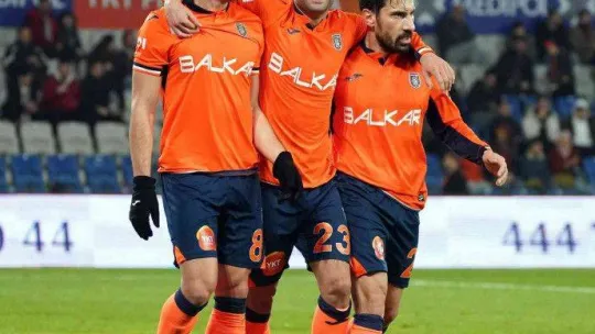 Spor Toto Süper Lig: Medipol Başakşehir: 2 - Antalyaspor: 0 (Maç sonucu)