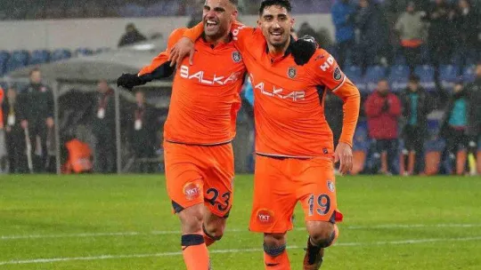 Spor Toto Süper Lig: Medipol Başakşehir: 1 - Konyaspor: 0 (İlk yarı)