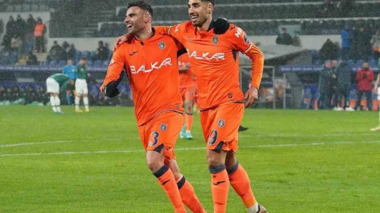 Spor Toto Süper Lig: Medipol Başakşehir: 1 - Konyaspor: 0 (İlk yarı)