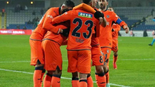 Spor Toto Süper Lig: Medipol Başakşehir: 1 - Konyaspor: 0 (İlk yarı)
