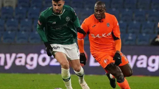 Spor Toto Süper Lig: Medipol Başakşehir: 1 - Konyaspor: 0 (İlk yarı)