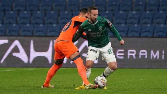 Spor Toto Süper Lig: Medipol Başakşehir: 1 - Konyaspor: 0 (İlk yarı)