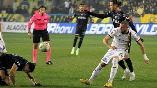 Spor Toto Süper Lig: MKE Ankaragücü: 0 - Trabzonspor: 0 (Maç devam ediyor)