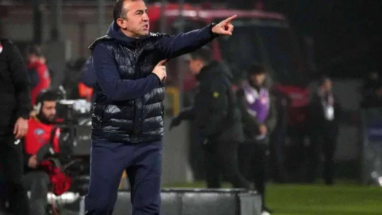 Spor Toto Süper Lig: Ümraniyespor: 1 - Medipol Başakşehir: 1 (İlk yarı)