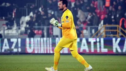 Spor Toto Süper Lig: Ümraniyespor: 1 - Medipol Başakşehir: 1 (İlk yarı)