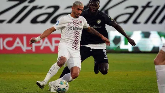 Spor Toto Süper Lig: Ümraniyespor: 1 - Hatayspor: 1 (İlk yarı)