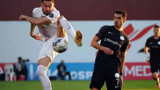 Spor Toto Süper Lig: Ümraniyespor: 1 - Hatayspor: 1 (İlk yarı)