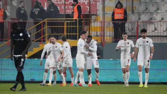 Spor Toto Süper Lig: Ümraniyespor: 2 - Hatayspor: 2 (Maç sonucu)