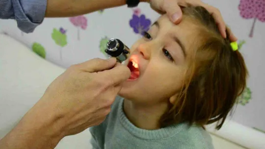 Strep A bakterisine karşı uzmanından önemli uyarı: 'En net belirti boğaz ağrısı'