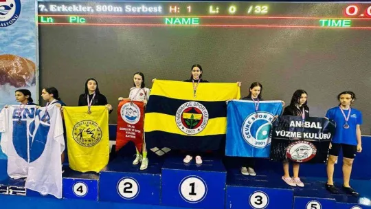 Su korkusunu yenmek için başladığı spor hayatını değiştirdi