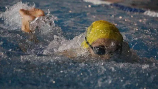 Su korkusunu yenmek için başladığı spor hayatını değiştirdi