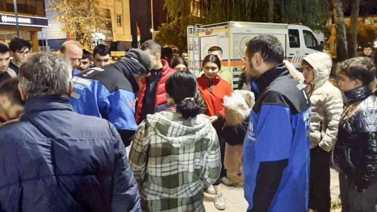 SUBÜ deprem bölgesinde aktif görevdeydi