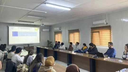 SUBÜ öğrencileri bölümlerine ait işleri yerinde görüyor