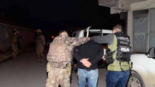 Süleyman Soylu'nun yönettiği operasyonda uyuşturucular bebek pusetinden çıktı