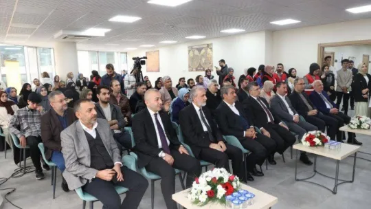 Sultanbeyli'de 'Gençlik Akademisi' açıldı