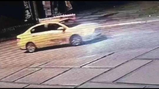 Sultanbeyli'de binanın asansör motorunu çaldılar, çağırdıkları taksiyle de kaçtılar