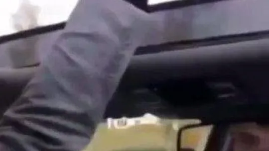 Sultanbeyli'de düğün konvoyunda havaya ateş açan maganda kamerada