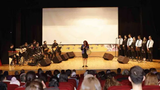 Sultangazi'de Aşık Veysel Müzikali