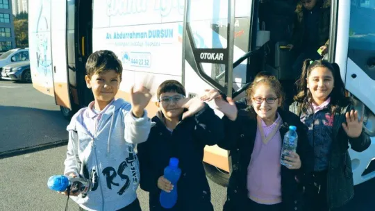 Sultangazi'de çocuklara ücretsiz sinema gösterimi